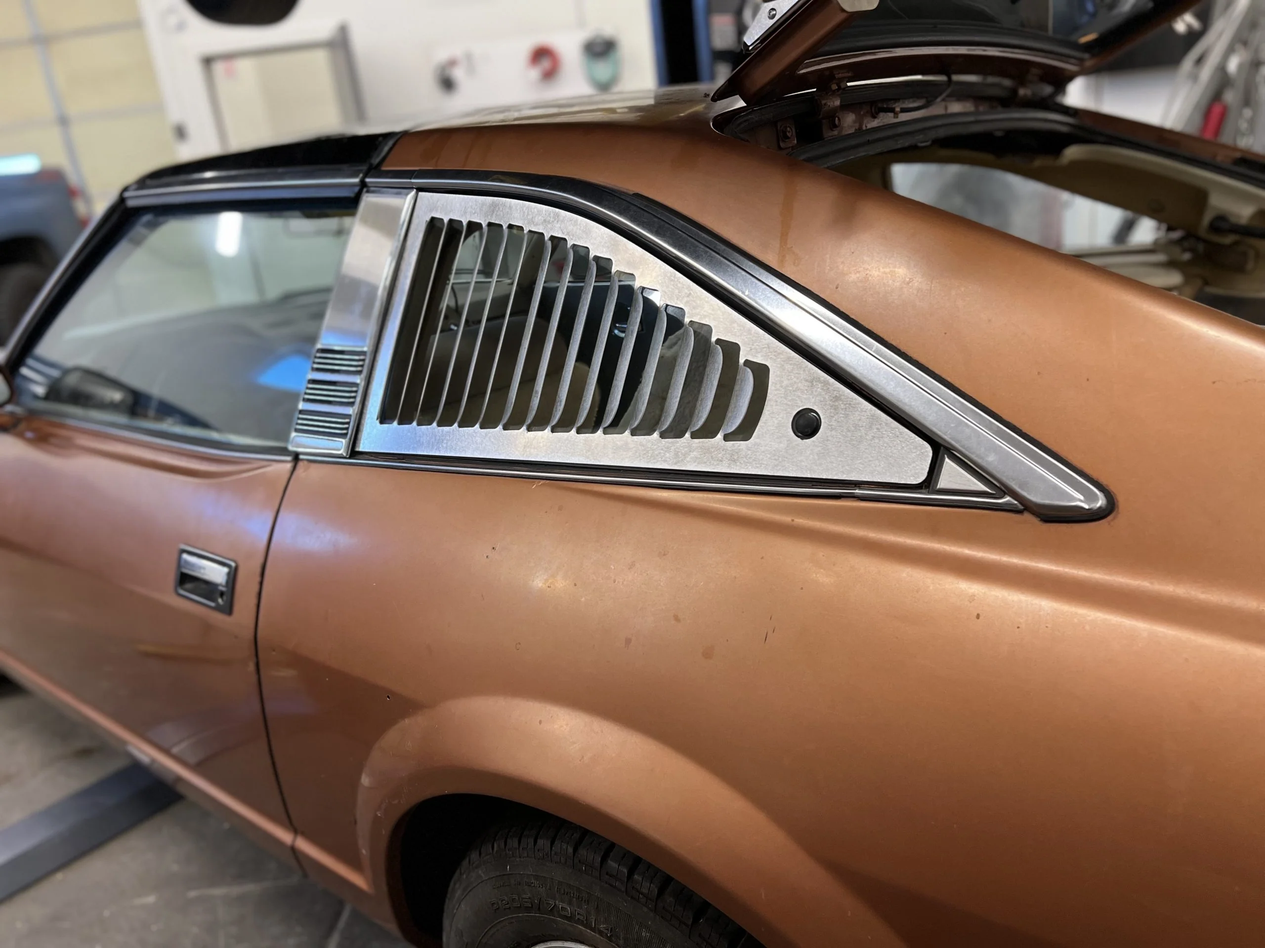 QUARTER WINDOW LOUVERS (2-SEATER & 2+2) | DATSUN | 280ZX - Image 15
