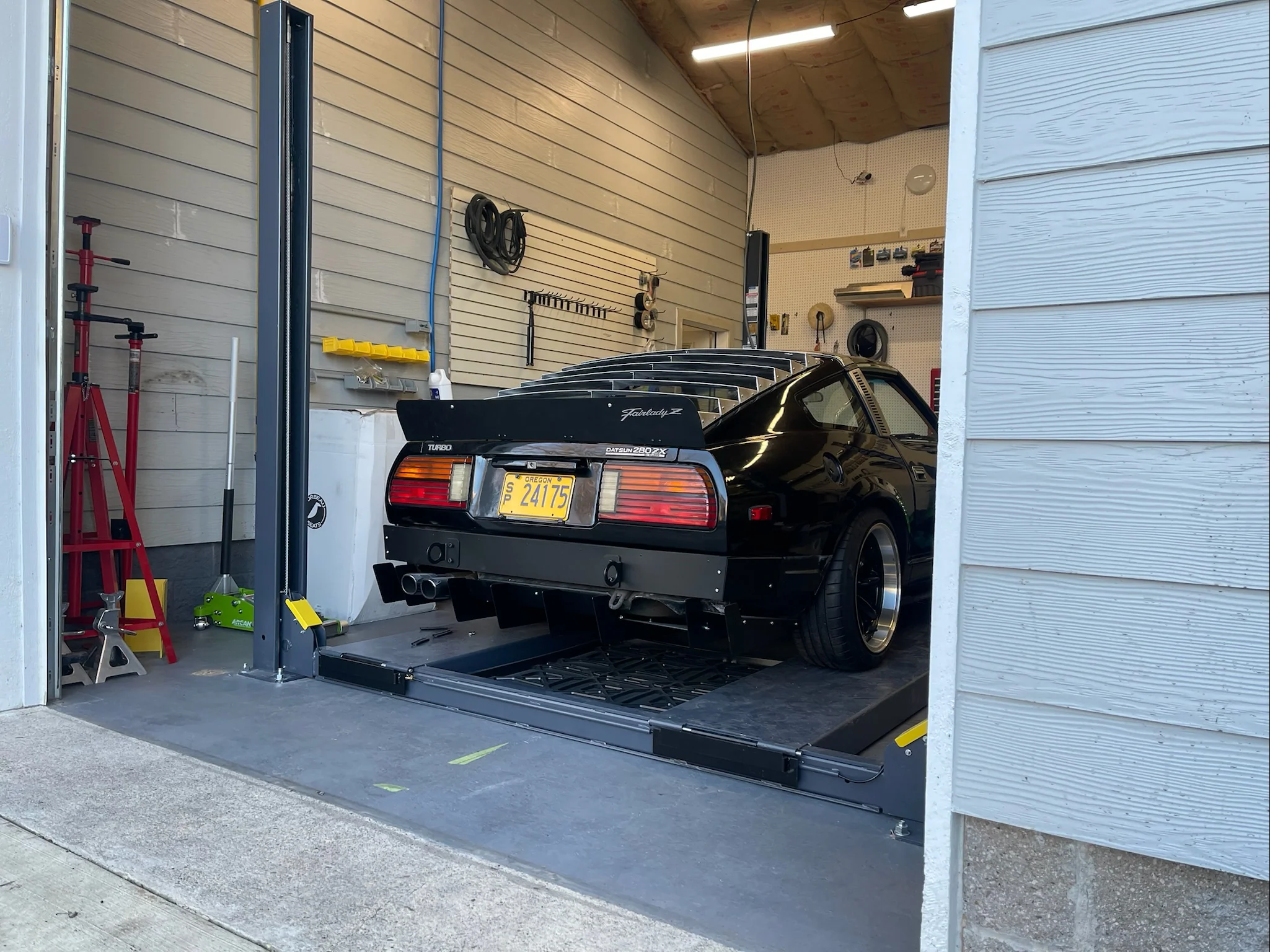 REAR WINDOW LOUVER | DATSUN | 280ZX (S130) 2-seater and 2+2 - Image 8